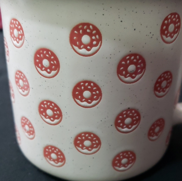 Donut Ceramic Mug "donut give up" 16oz - Picture 2 of 3